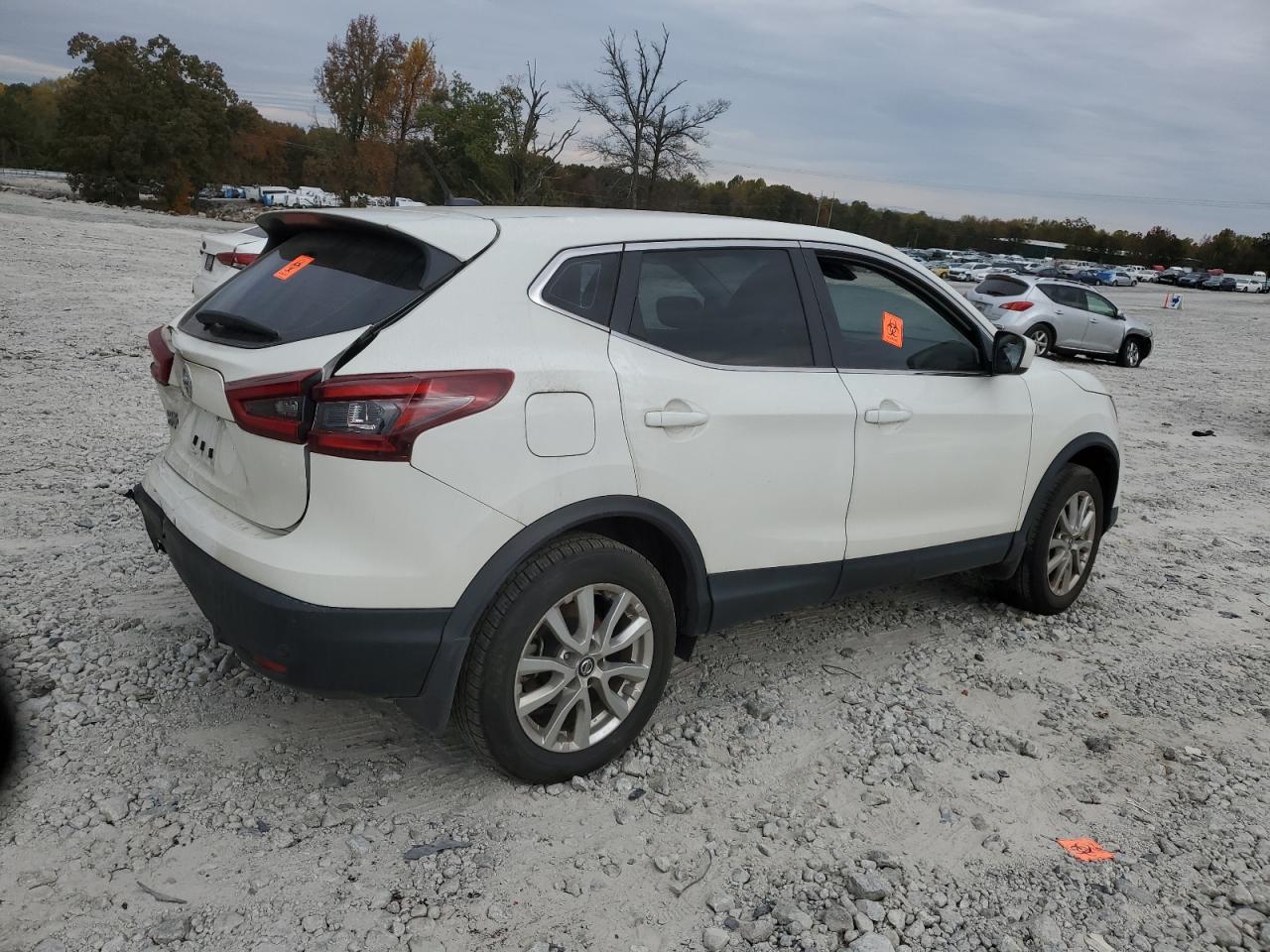 Obraz 3 z 2021 NISSAN ROGUE SPORT S 2021 z VIN JN1BJ1AV1MW323338