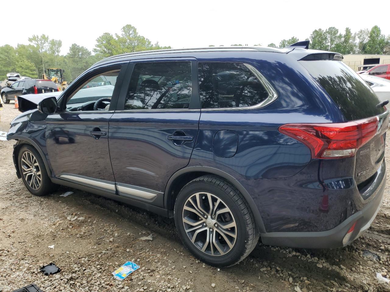 Image 2 of 2018 MITSUBISHI OUTLANDER SE 2018 with VIN JA4AD3A37JZ003262