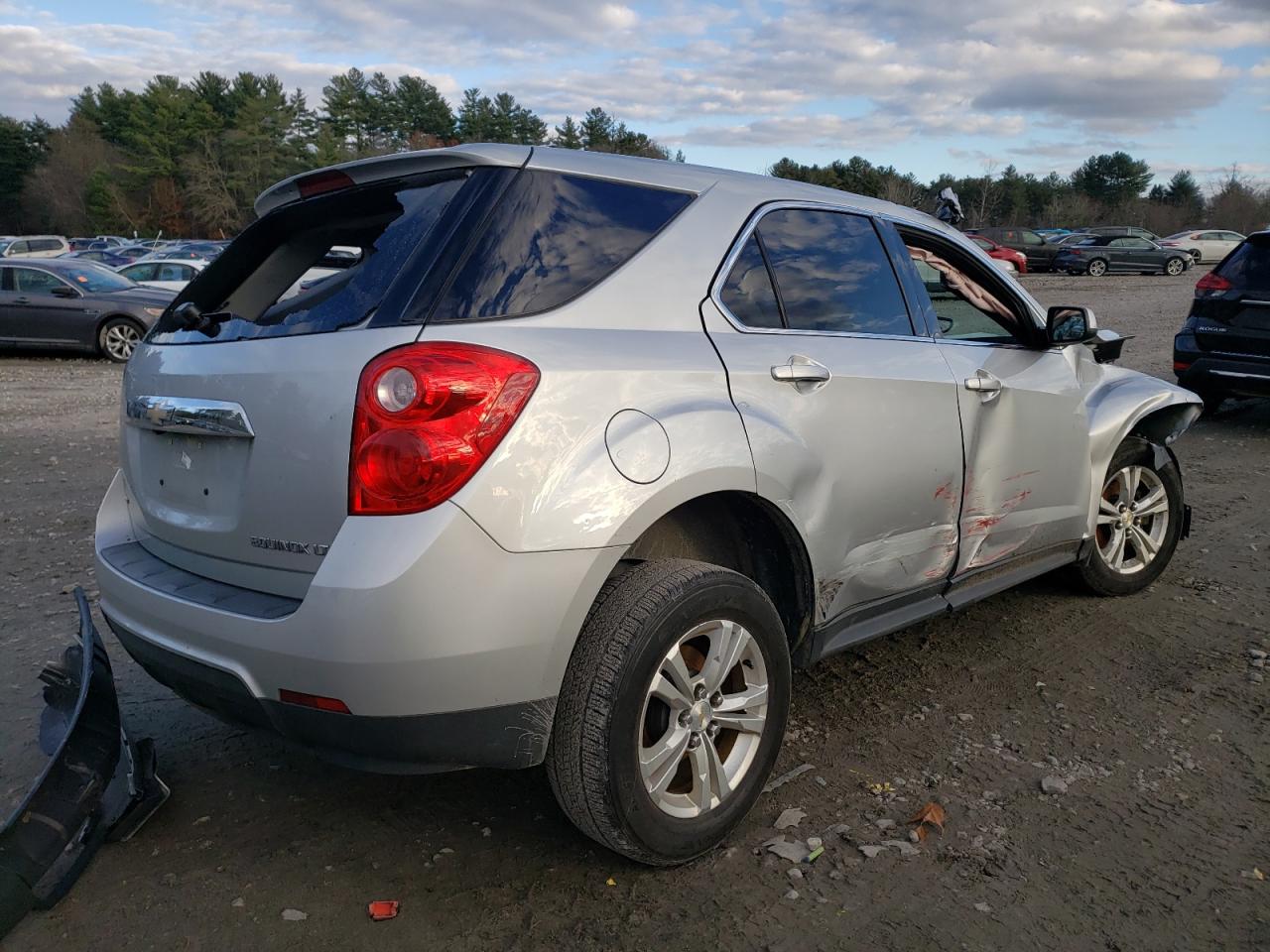 Image 3 of 2015 CHEVROLET EQUINOX LT 2015 with VIN 1GNFLFEK8FZ145801