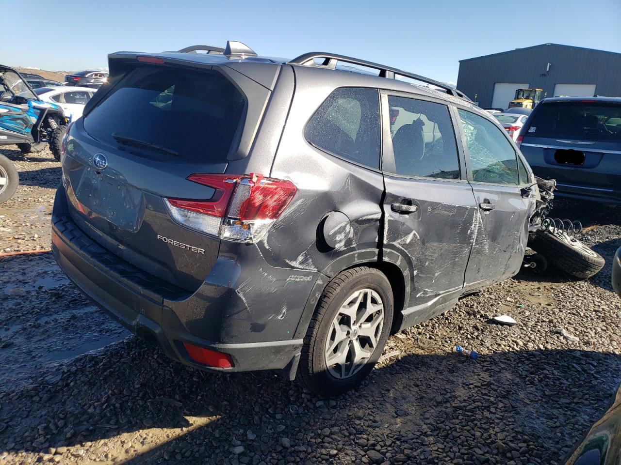 Изображение 3 2022 SUBARU FORESTER PREMIUM 2022 с VIN JF2SKAECXNH440314