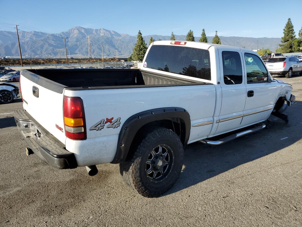 Изображение 3 2001 GMC NEW SIERRA K1500 2001 с VIN 2GTEK19T111280164