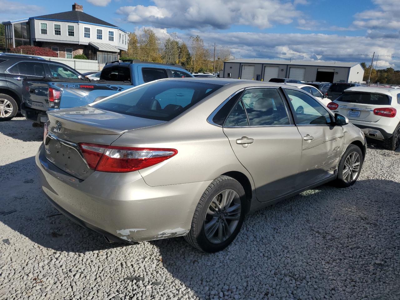 Image 3 of 2017 TOYOTA CAMRY LE 2017 with VIN 4T1BF1FK1HU750030