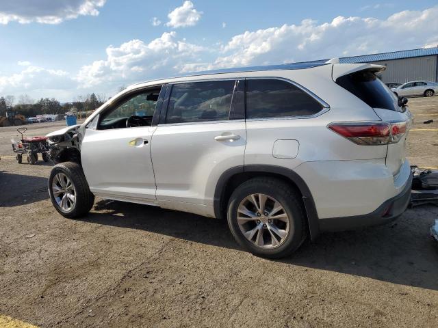 Obraz 2 z 2015 TOYOTA HIGHLANDER XLE 2015 z VIN 5TDJKRFH2FS203123