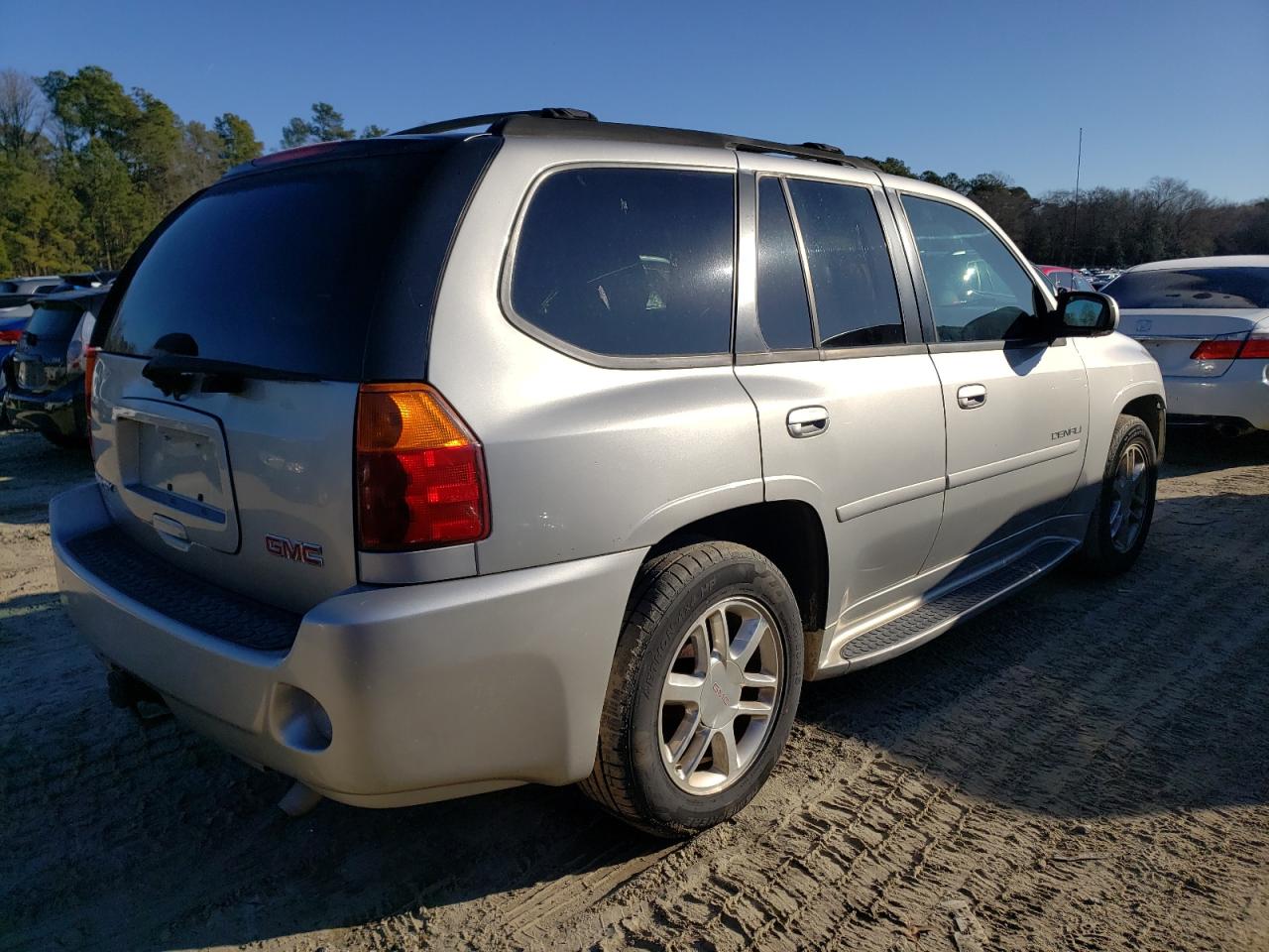 Obraz 3 z 2007 GMC ENVOY DENALI 2007 z VIN 1GKET63MX72144169