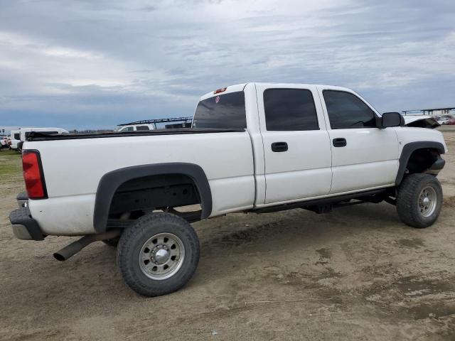 Image 3 of 2004 CHEVROLET SILVERADO K2500 HEAVY DUTY 2004 with VIN 1GCHK23U64F241619