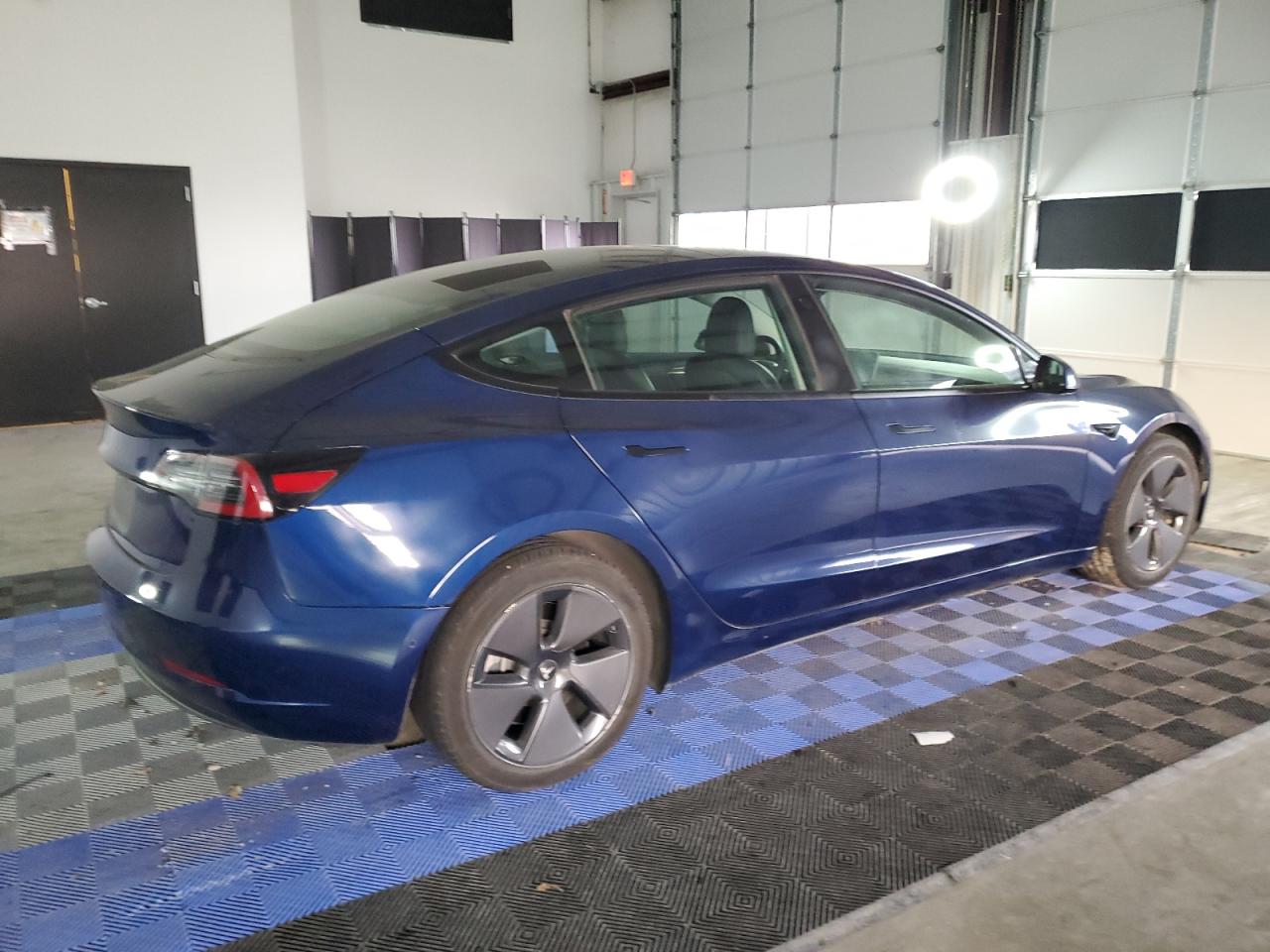Изображение 3 2022 TESLA MODEL 3  2022 с VIN 5YJ3E1EA9NF187138