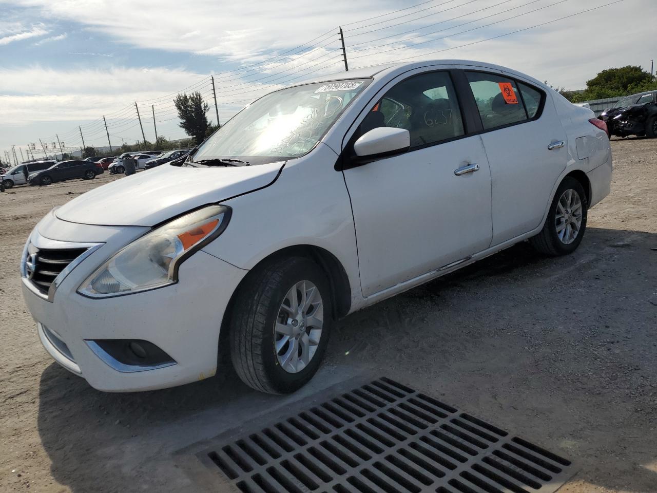 Изображение 1 2018 NISSAN VERSA S 2018 с VIN 3N1CN7AP9JL845021