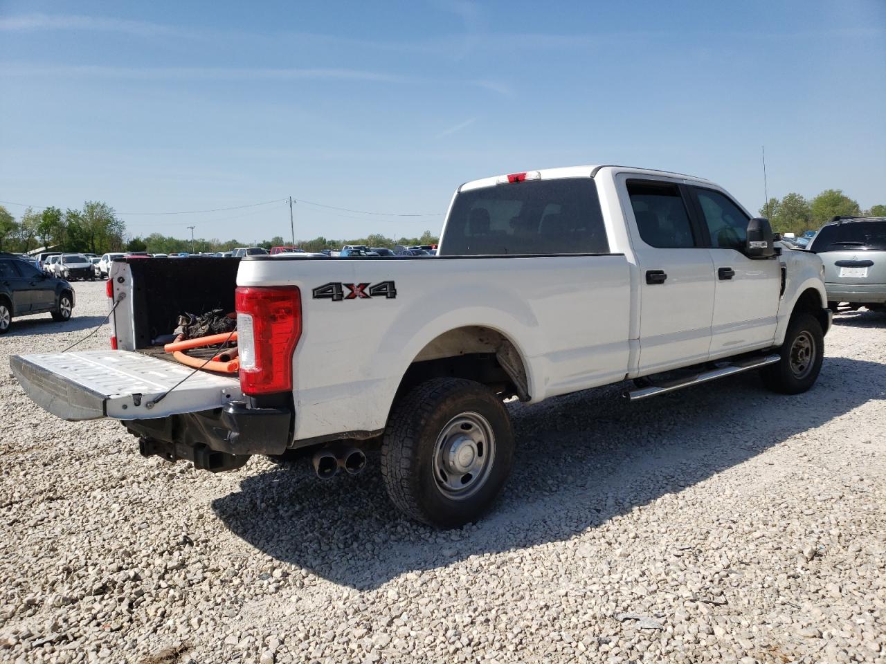 Image 3 of 2018 FORD F250 SUPER DUTY 2018 with VIN 1FT7W2BTXJEB24071