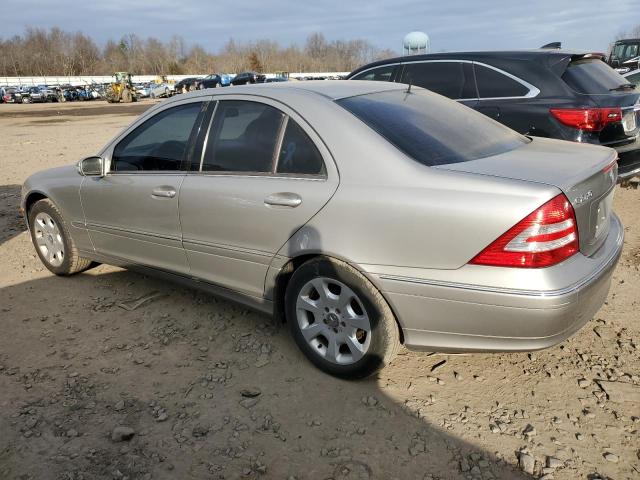 Изображение 2 2005 MERCEDES-BENZ C-CLASS 240 4MATIC 2005 с VIN WDBRF81J85F677523