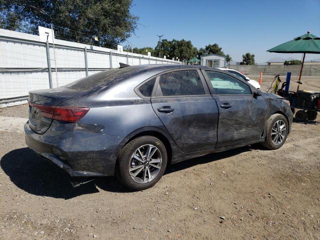 Изображение 3 2023 KIA FORTE LX 2023 с VIN 3KPF24AD4PE646155