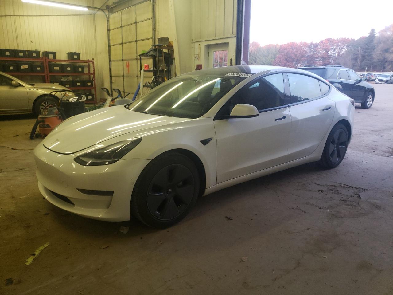 Obraz 1 z 2021 TESLA MODEL 3  2021 z VIN 5YJ3E1EAXMF986490