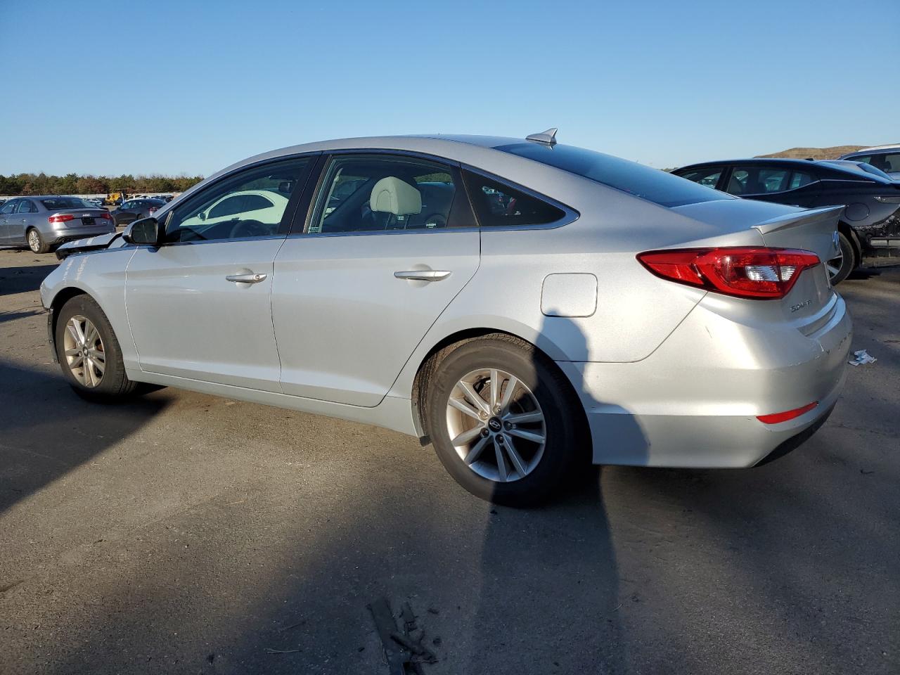 Image 2 of 2017 HYUNDAI SONATA SE 2017 with VIN 5NPE24AF1HH594820