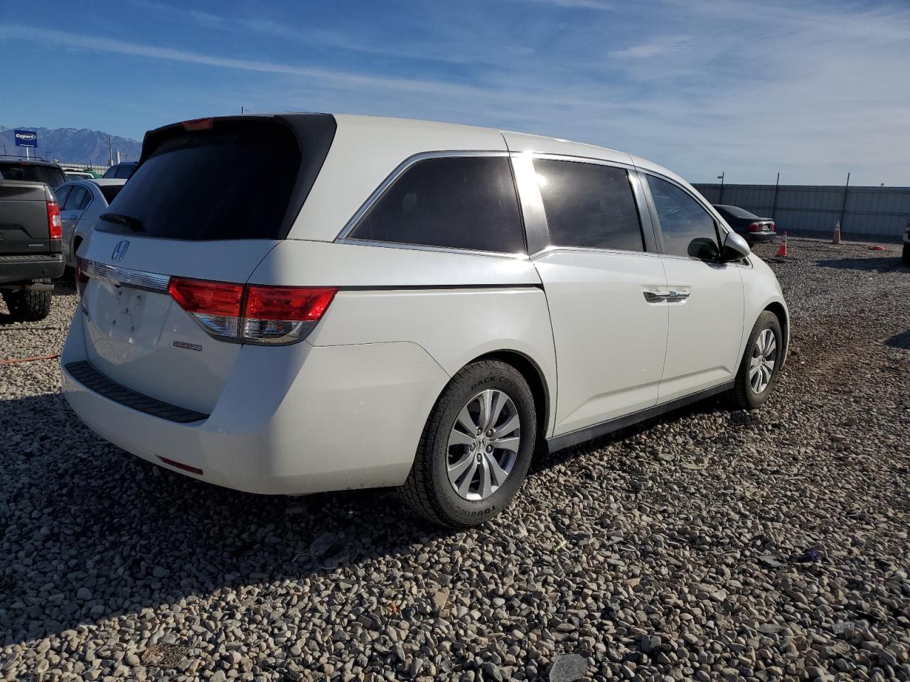 Obraz 3 z 2016 HONDA ODYSSEY SE 2016 z VIN 5FNRL5H36GB145341