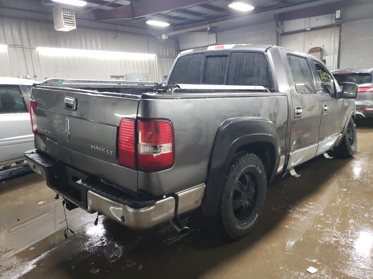 Изображение 3 2006 LINCOLN MARK LT  2006 с VIN 5LTPW18506FJ13890