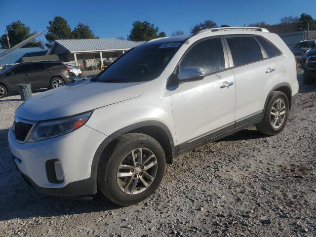 Image 1 of 2015 KIA SORENTO LX 2015 with VIN 5XYKT4A63FG562651