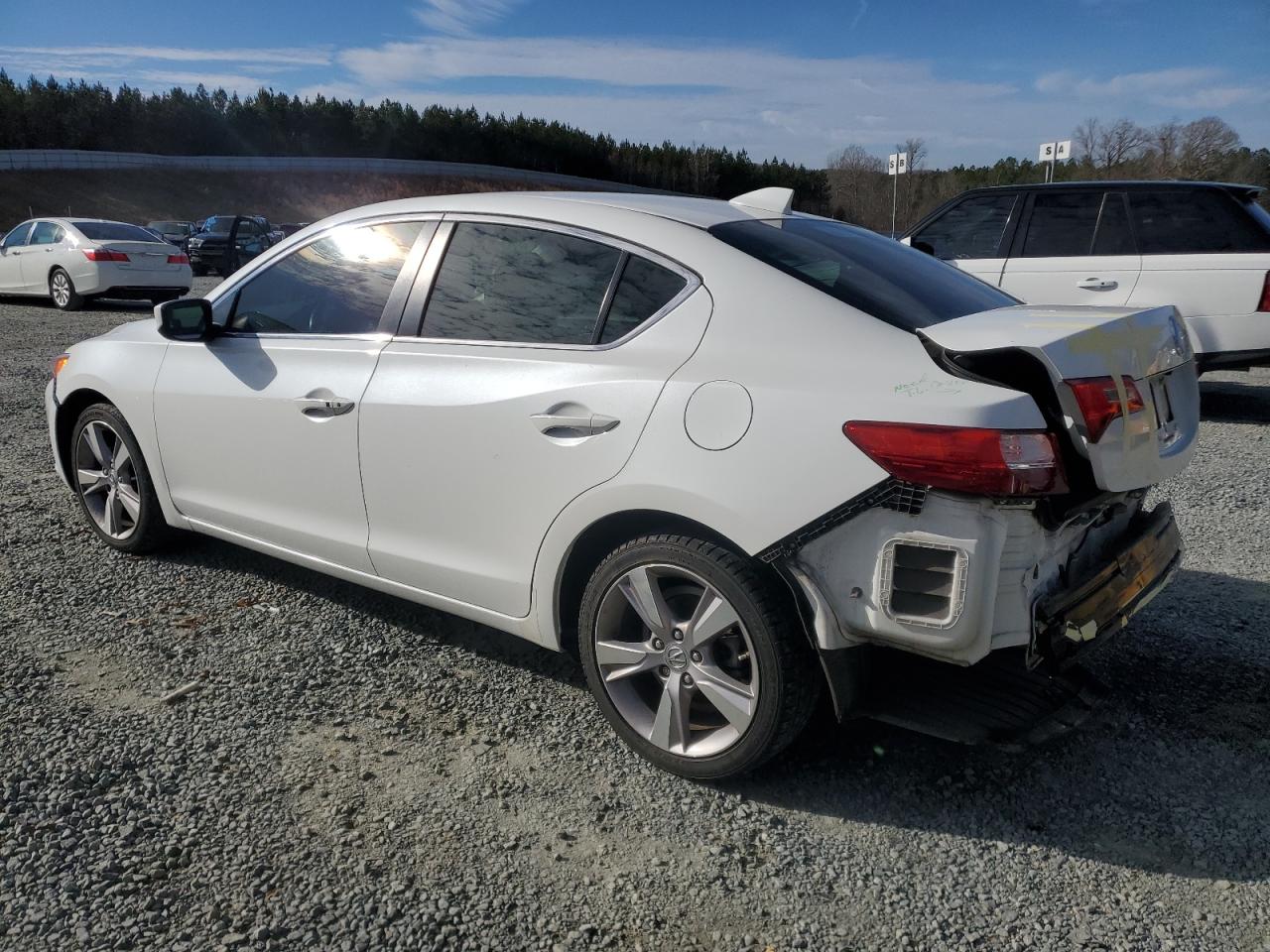 Image 2 of 2014 ACURA ILX 20 TECH 2014 with VIN 19VDE1F73EE012227