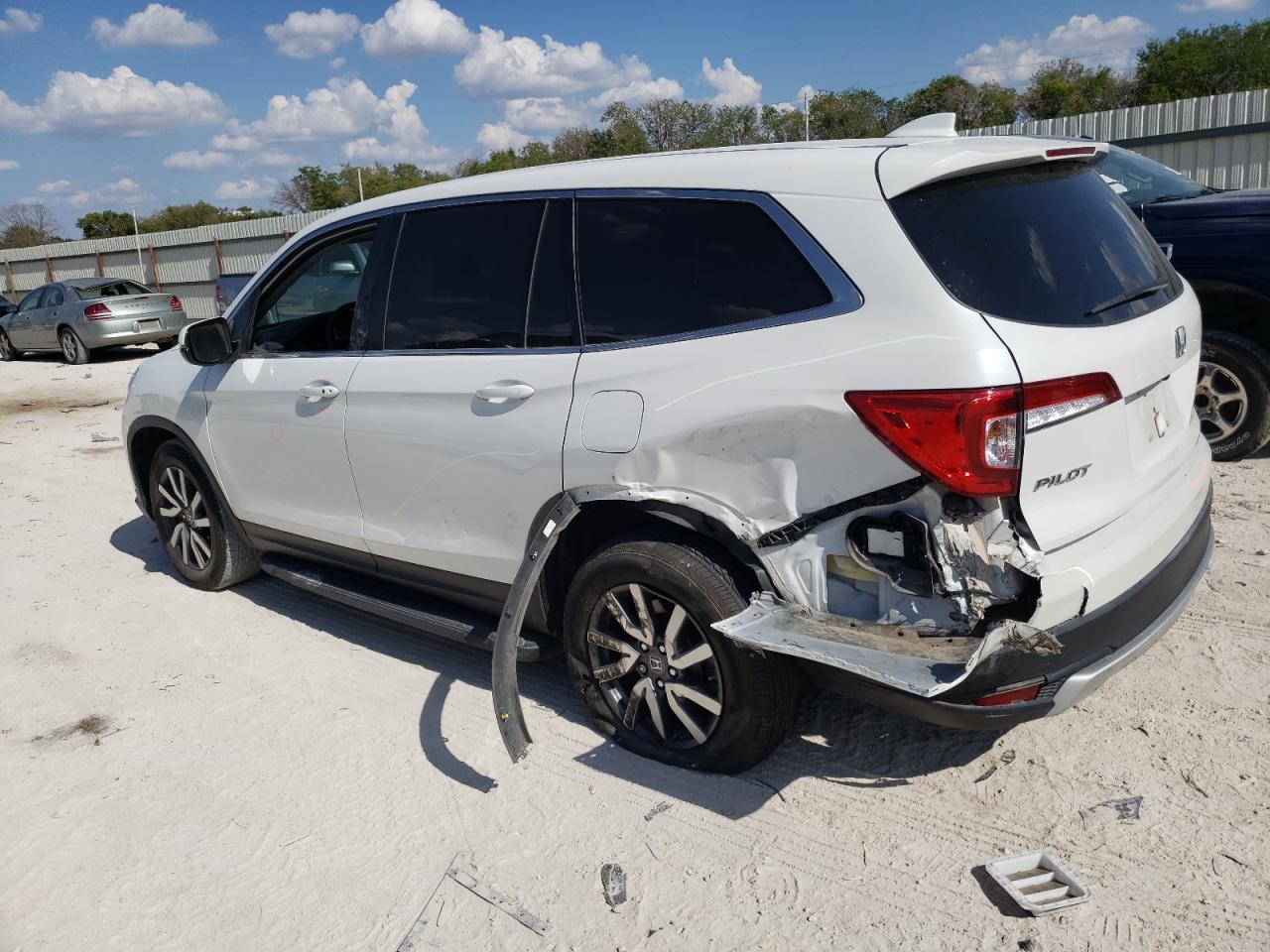 Изображение 2 2021 HONDA PILOT EX 2021 с VIN 5FNYF5H32MB013689