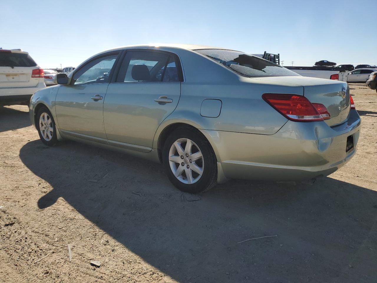 Image 2 of 2007 TOYOTA AVALON XL 2007 with VIN 4T1BK36B77U184624