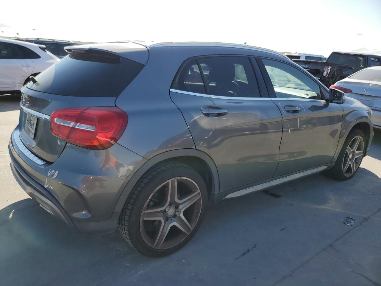Obraz 3 z 2016 MERCEDES-BENZ GLA 250 2016 z VIN WDCTG4EB4GJ216877