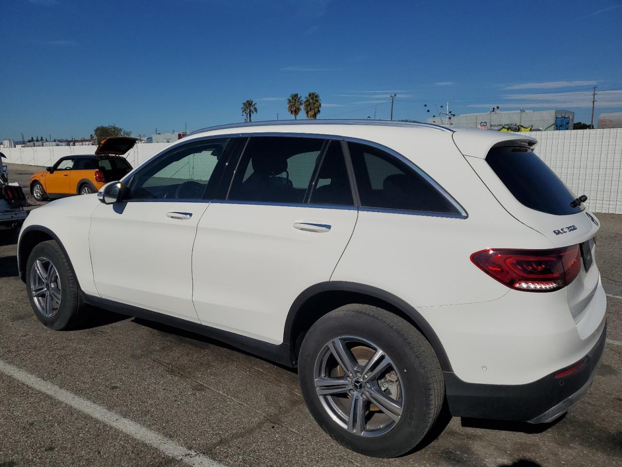 Image 2 of 2021 MERCEDES-BENZ GLC 300 2021 with VIN W1N0G8DB4MF941260