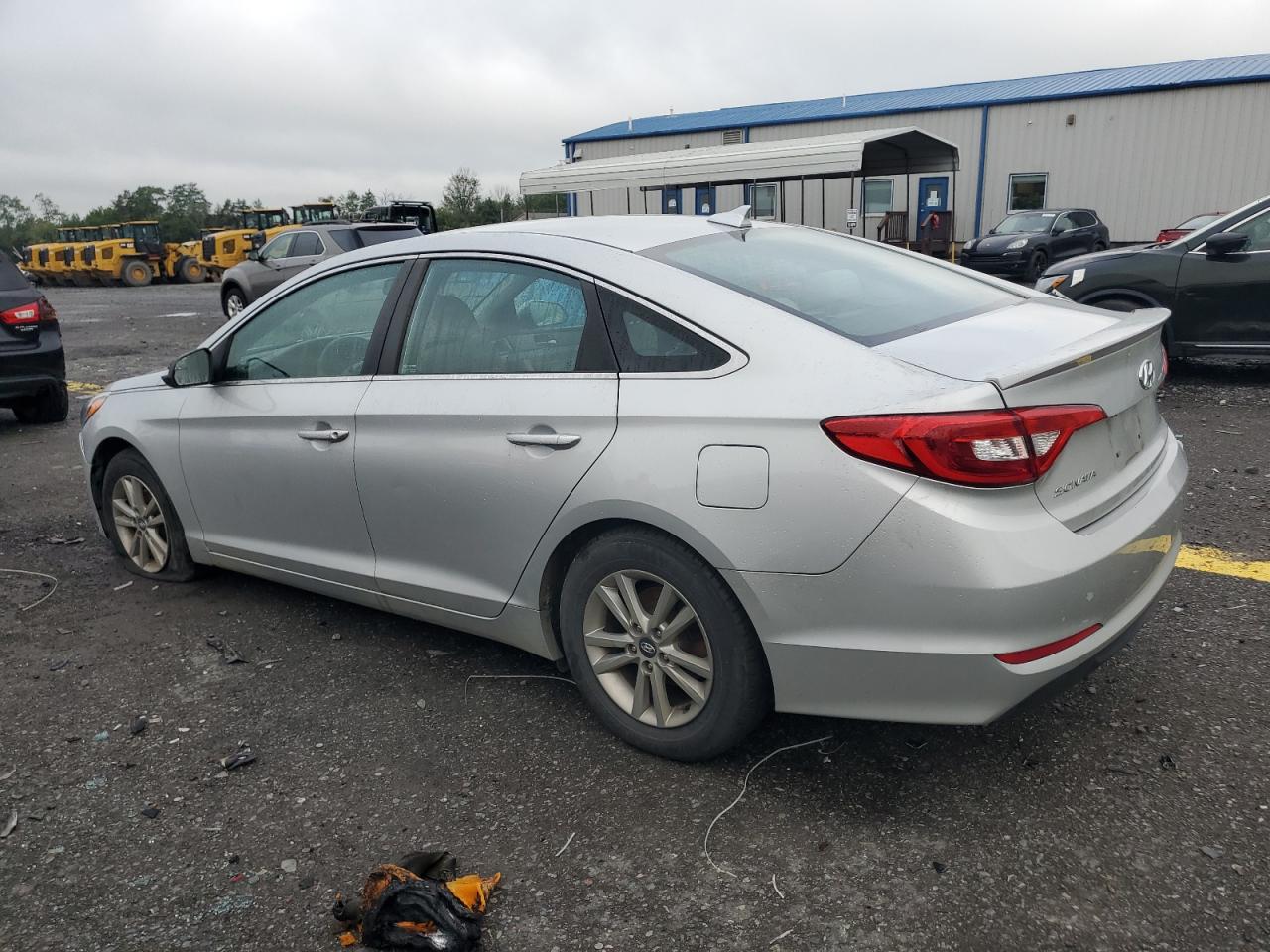 Obraz 2 z 2015 HYUNDAI SONATA SE 2015 z VIN 5NPE24AF7FH160477