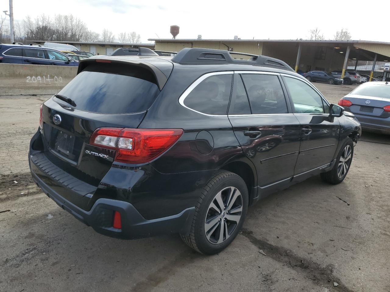 Image 3 of 2018 SUBARU OUTBACK 2.5I LIMITED 2018 with VIN 4S4BSANC6J3272656