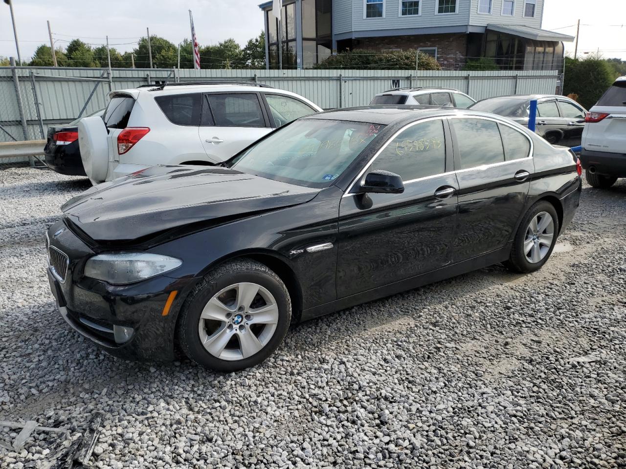 Image 1 of Bmw 528 Xi 2012 with VIN WBAXH5C51CDW04002