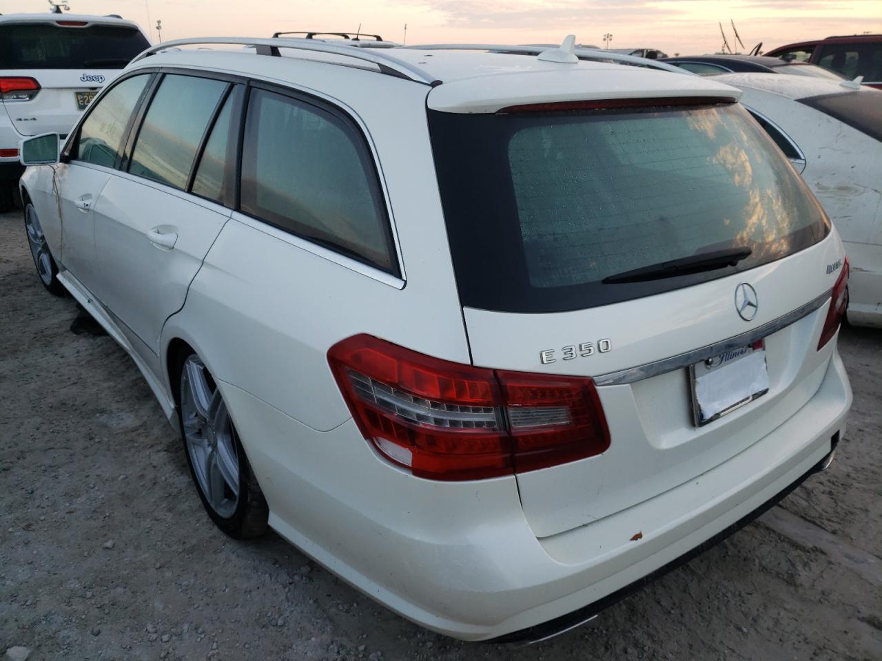 Image 3 of 2011 MERCEDES-BENZ E 350 4MATIC WAGON 2011 with VIN WDDHH8HBXBA499666
