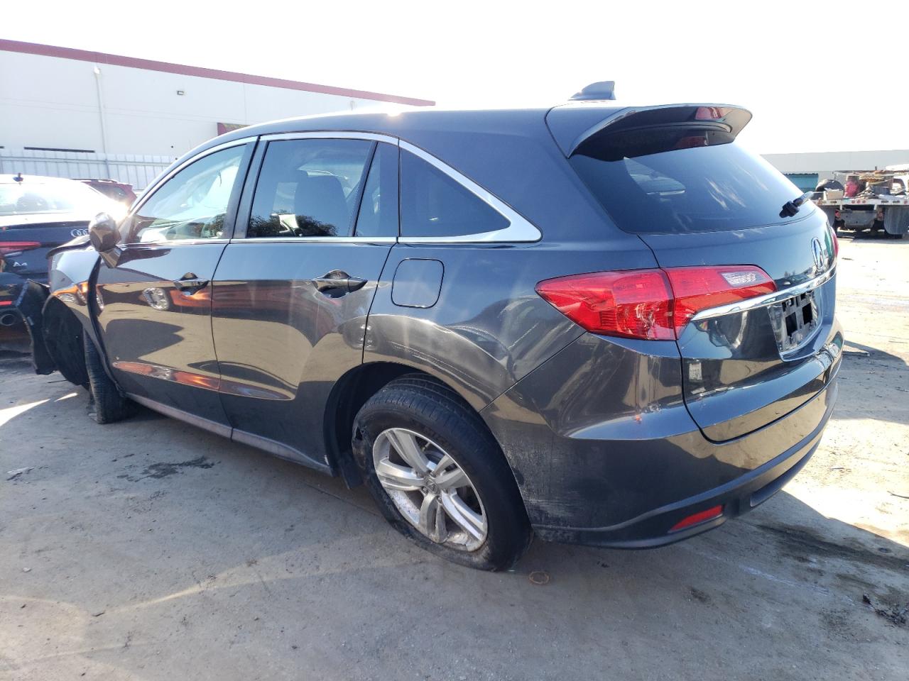 Изображение 2 2015 ACURA RDX  2015 с VIN 5J8TB3H3XFL005688