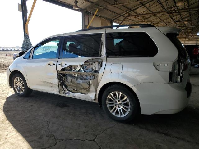 Изображение 2 2015 TOYOTA SIENNA XLE 2015 с VIN 5TDYK3DC0FS599040