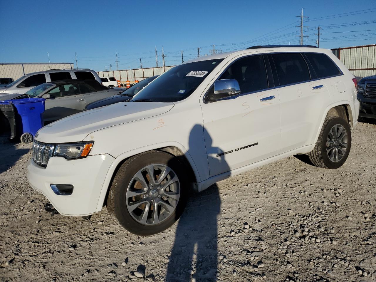 Image 1 of Jeep Grand Cherokee Overland 2017 with VIN 1C4RJECGXHC789083