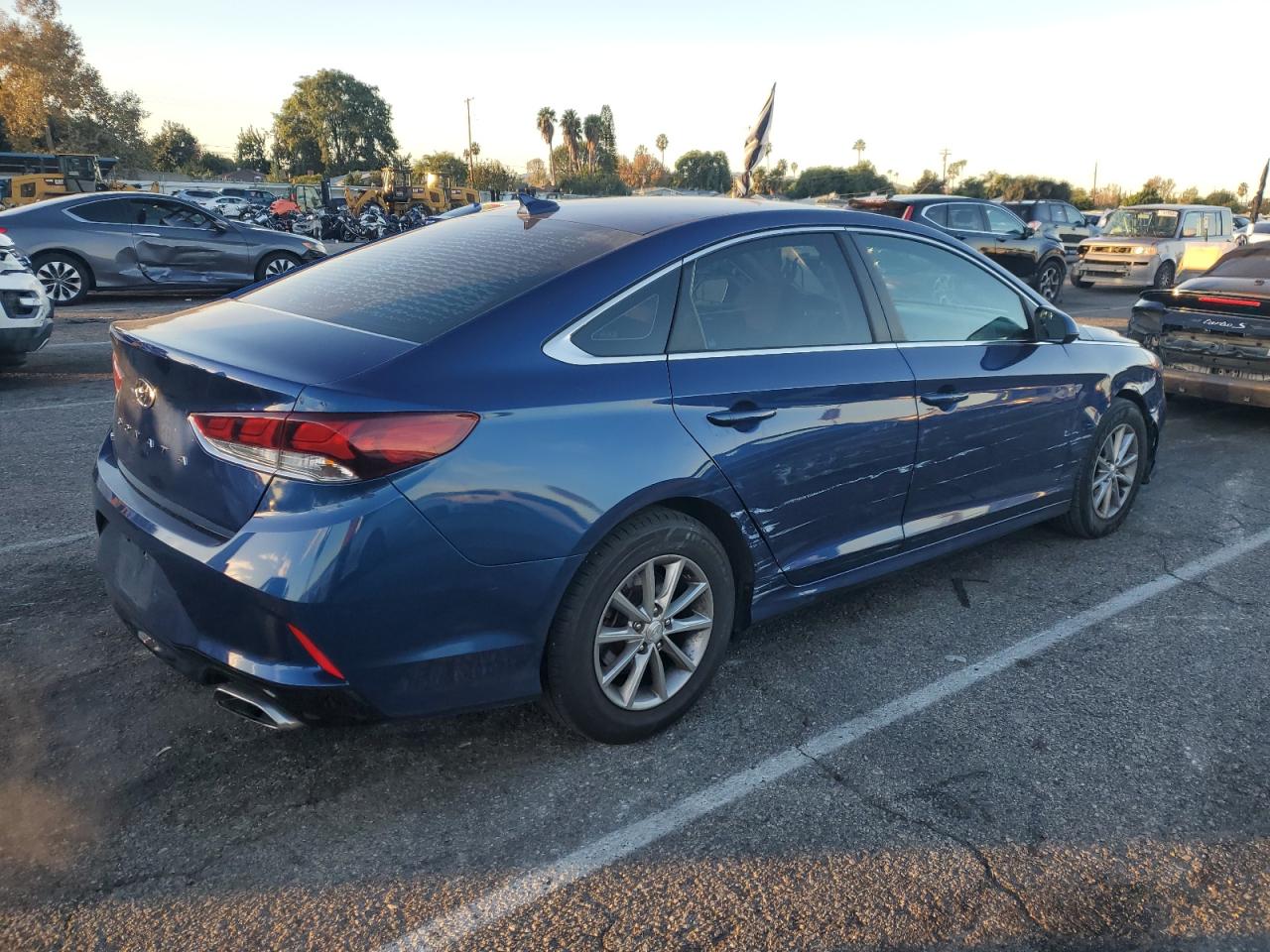 Image 3 of 2018 HYUNDAI SONATA SE 2018 with VIN 5NPE24AF8JH609982