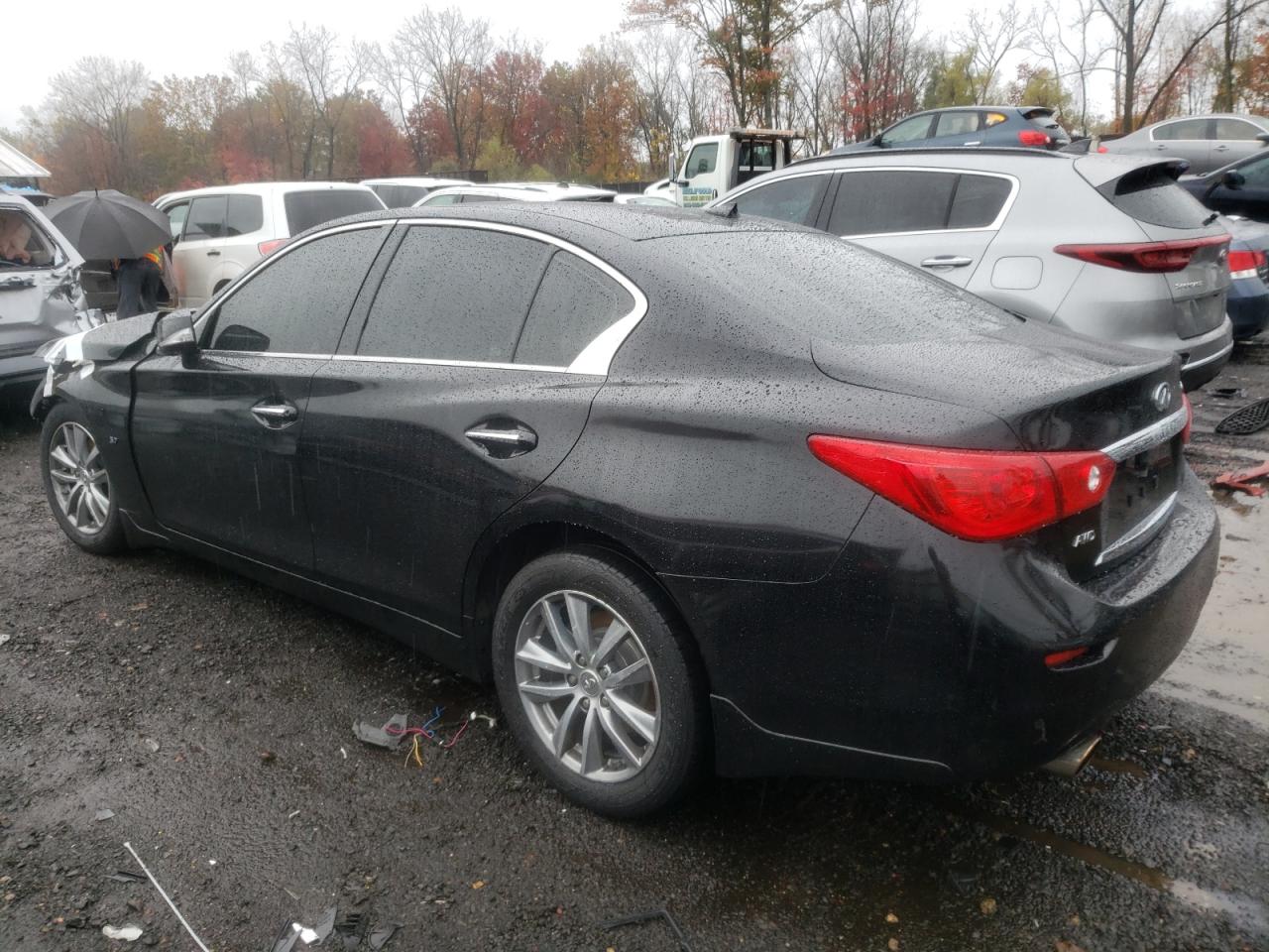 Изображение 2 Infiniti Q50 Base 2015 с VIN JN1BV7AR6FM398996