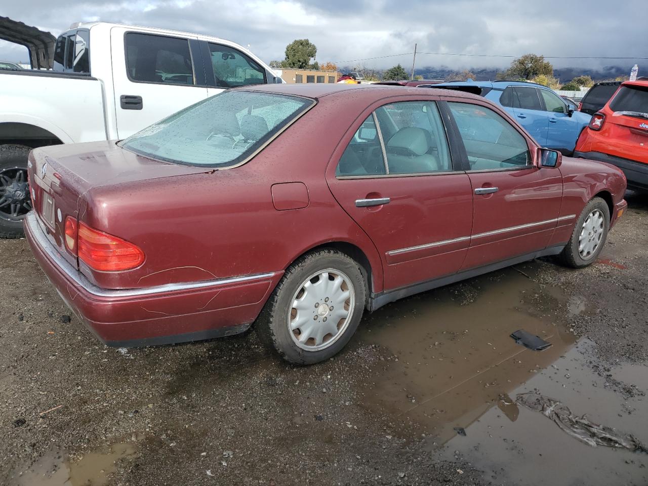 Obraz 3 z 1999 MERCEDES-BENZ E 320 1999 z VIN WDBJF65HXXA845073