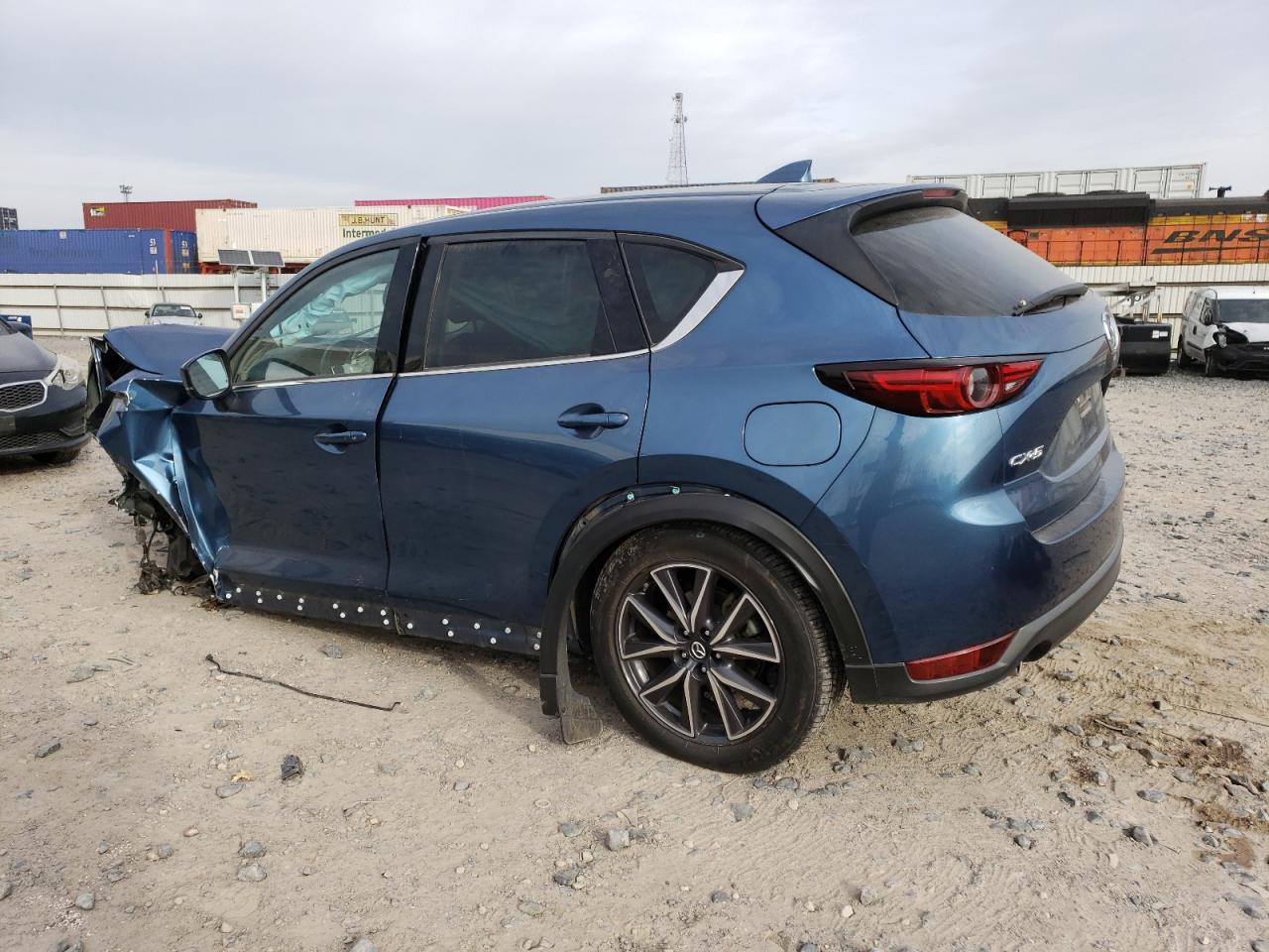 Image 2 of 2018 MAZDA CX-5 GRAND TOURING 2018 with VIN JM3KFADM1J1324586