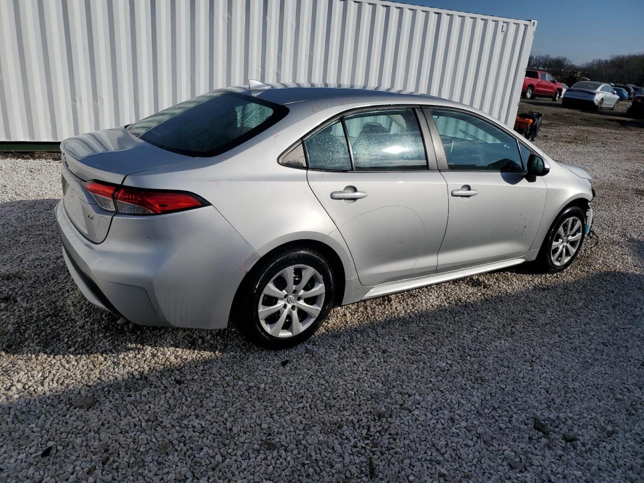 Image 3 of 2021 TOYOTA COROLLA LE 2021 with VIN 5YFEPMAE1MP204644