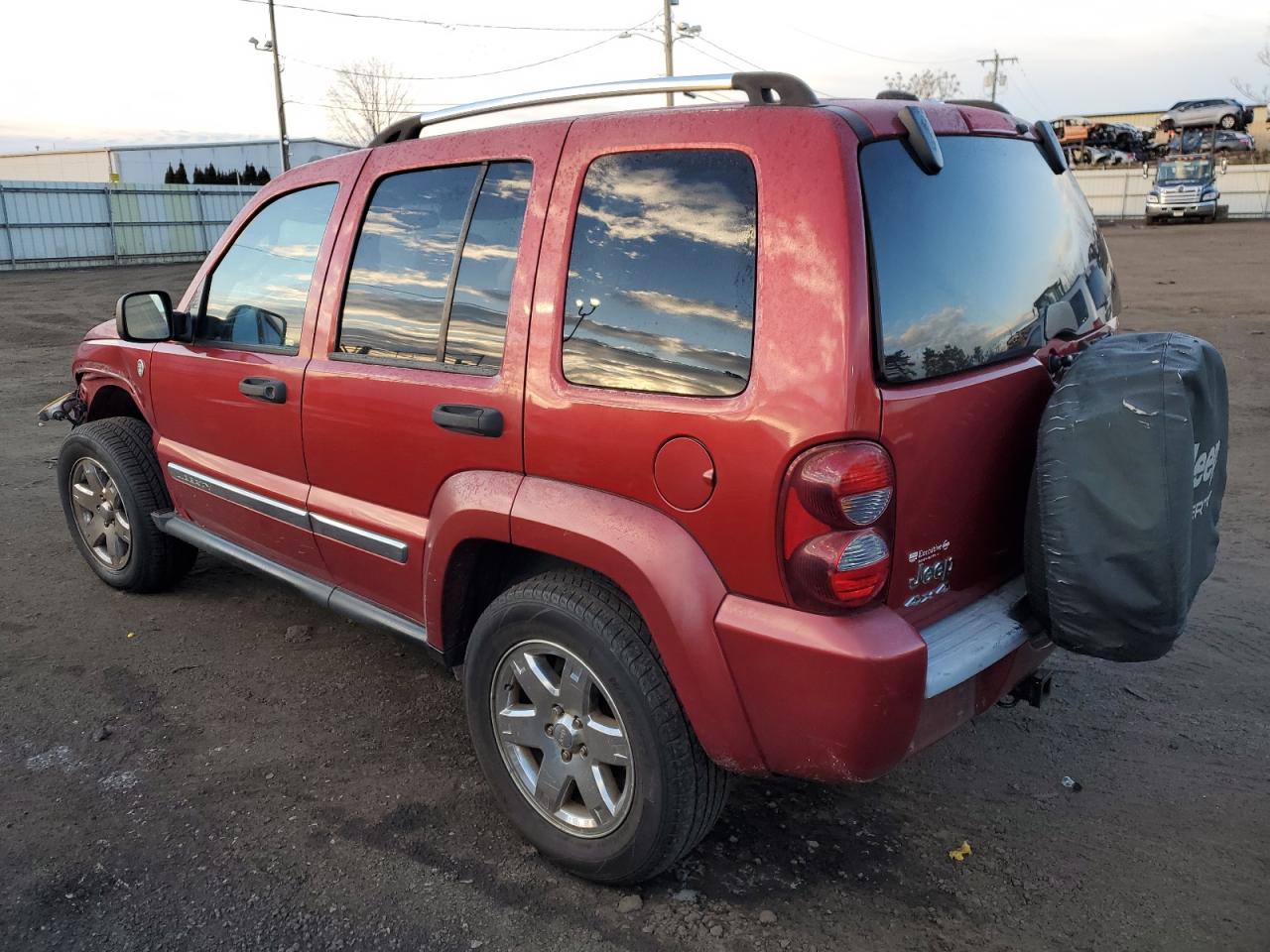 Изображение 2 2005 JEEP LIBERTY LIMITED 2005 с VIN 1J4GL58K85W688918