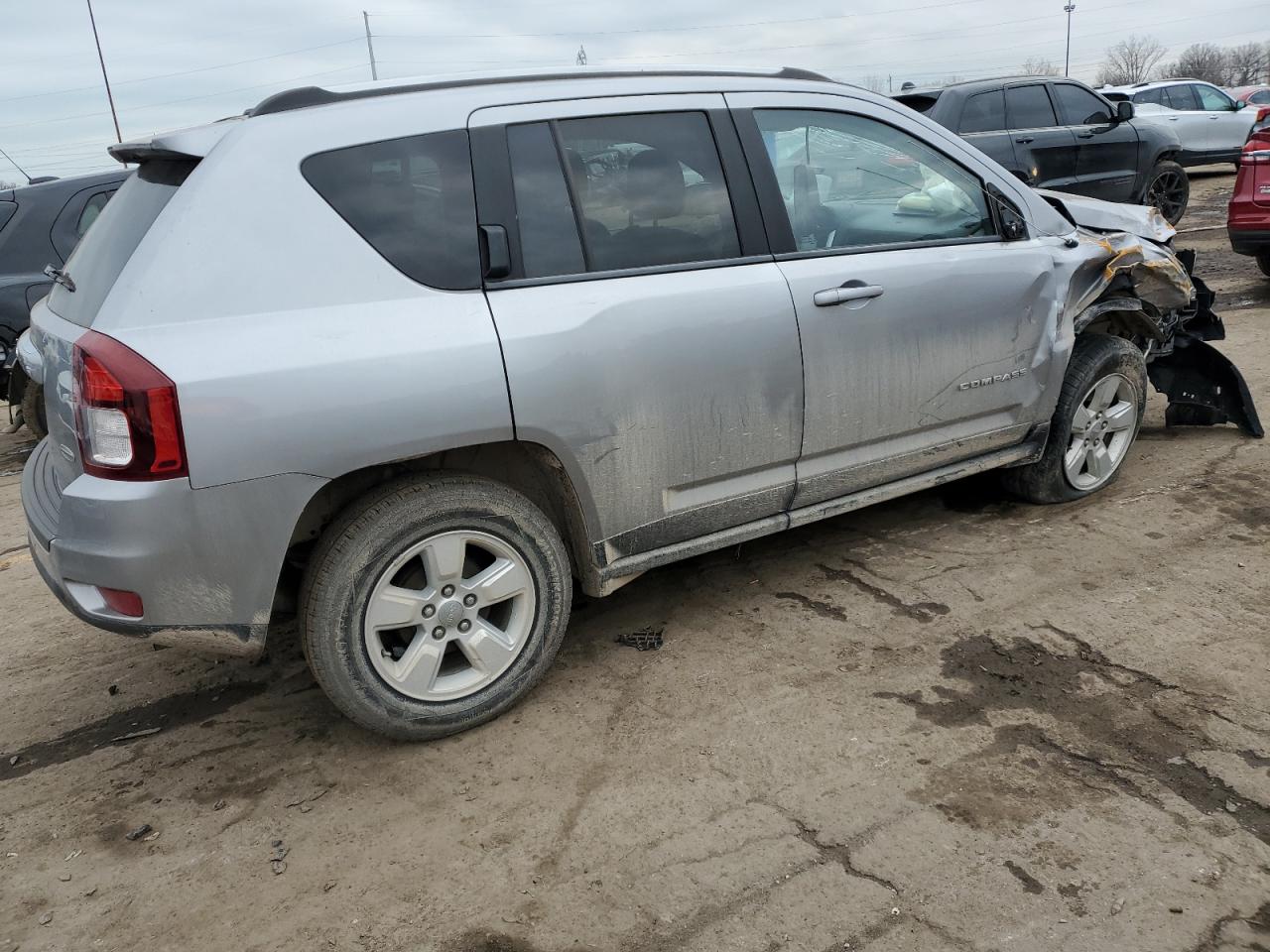Obraz 3 z 2017 JEEP COMPASS LATITUDE 2017 z VIN 1C4NJCEB0HD206549