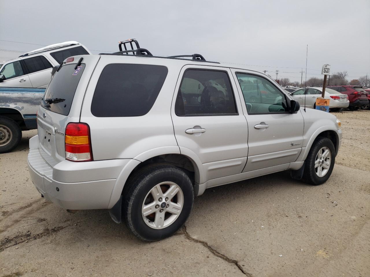 Image 3 of 2006 FORD ESCAPE HEV 2006 with VIN 1FMYU96H46KC82192