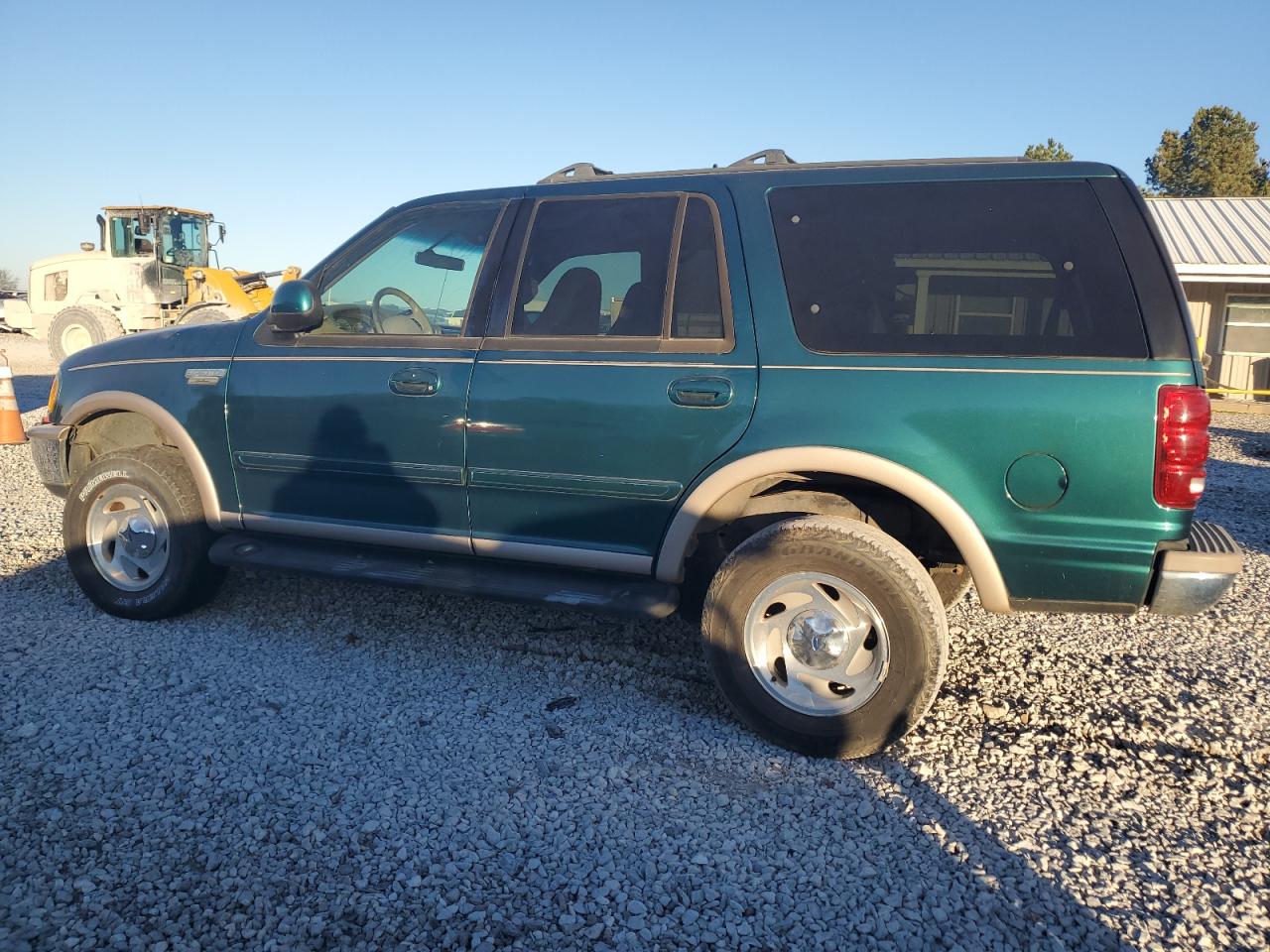 Image 2 of 1997 FORD EXPEDITION  1997 with VIN 1FMFU18L9VLB95262