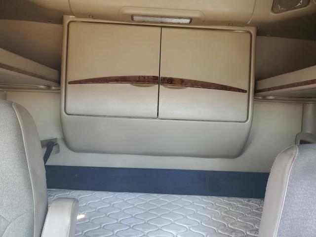 Image 2 of 2007 INTERNATIONAL 9200 9200I 2007 with VIN 2HSCEAHRX7C444262