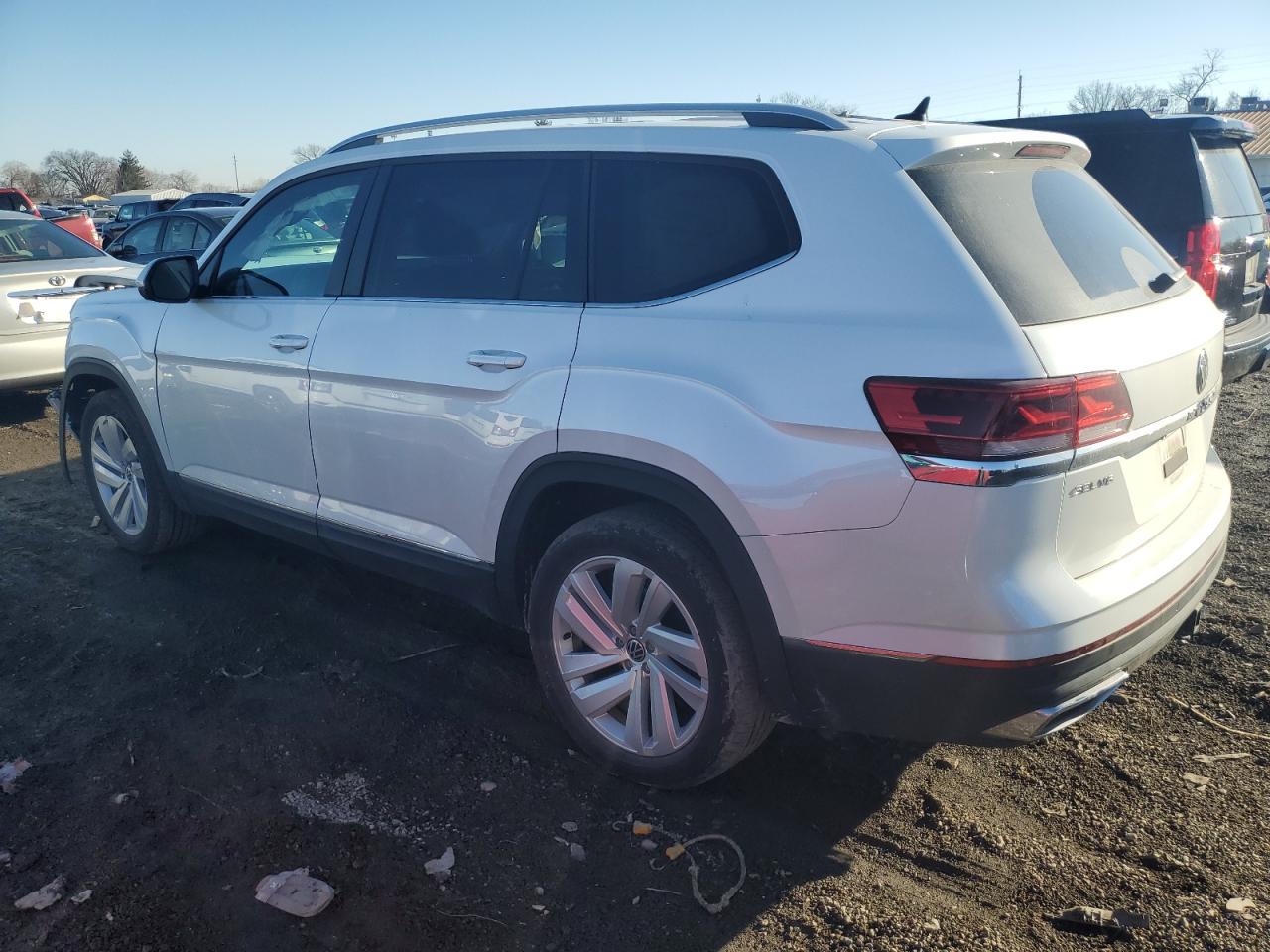 Image 2 of 2021 VOLKSWAGEN ATLAS SEL 2021 with VIN 1V2BR2CA0MC584661