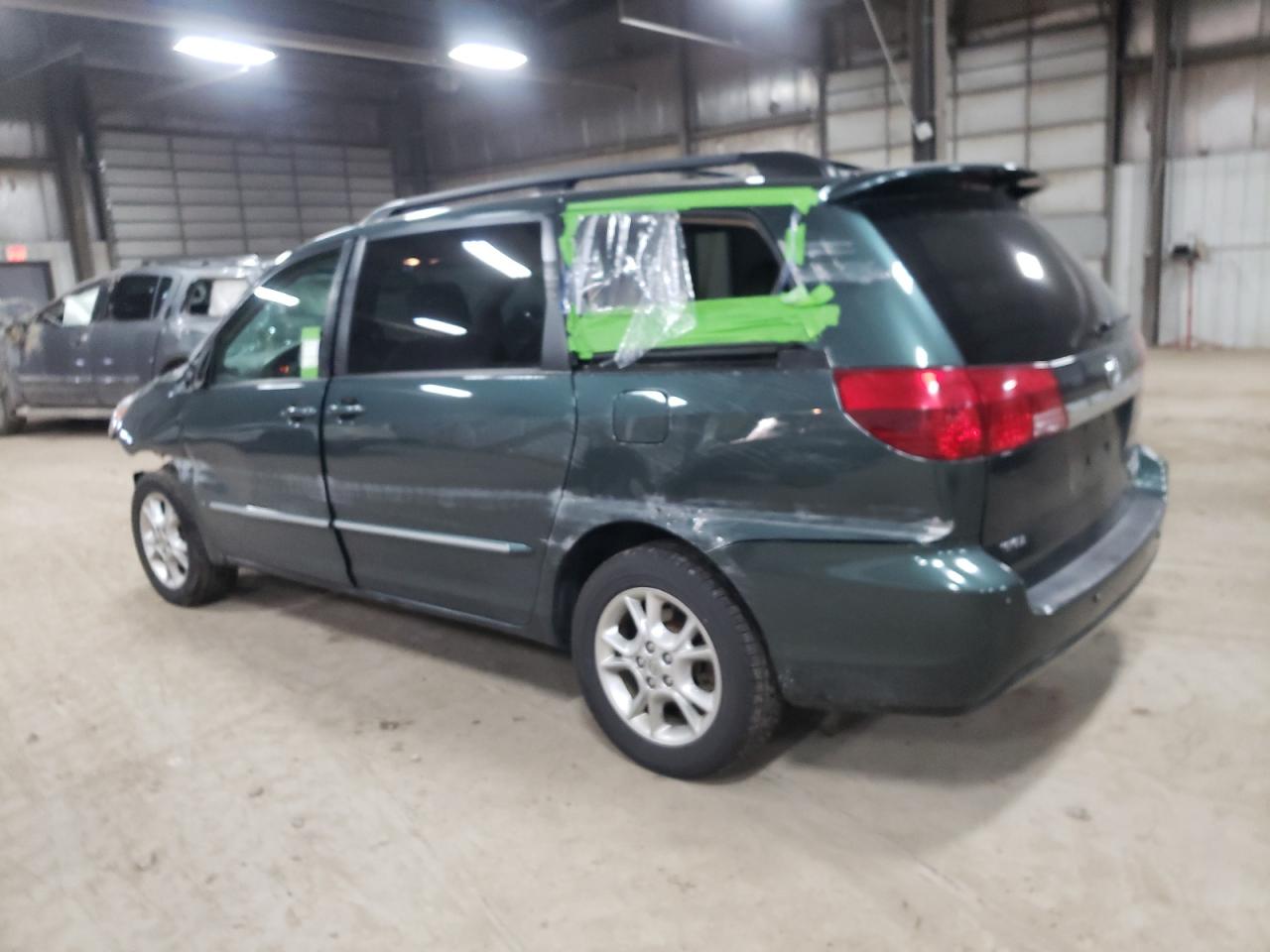 Image 2 of 2005 TOYOTA SIENNA XLE 2005 with VIN 5TDBA22C15S040746
