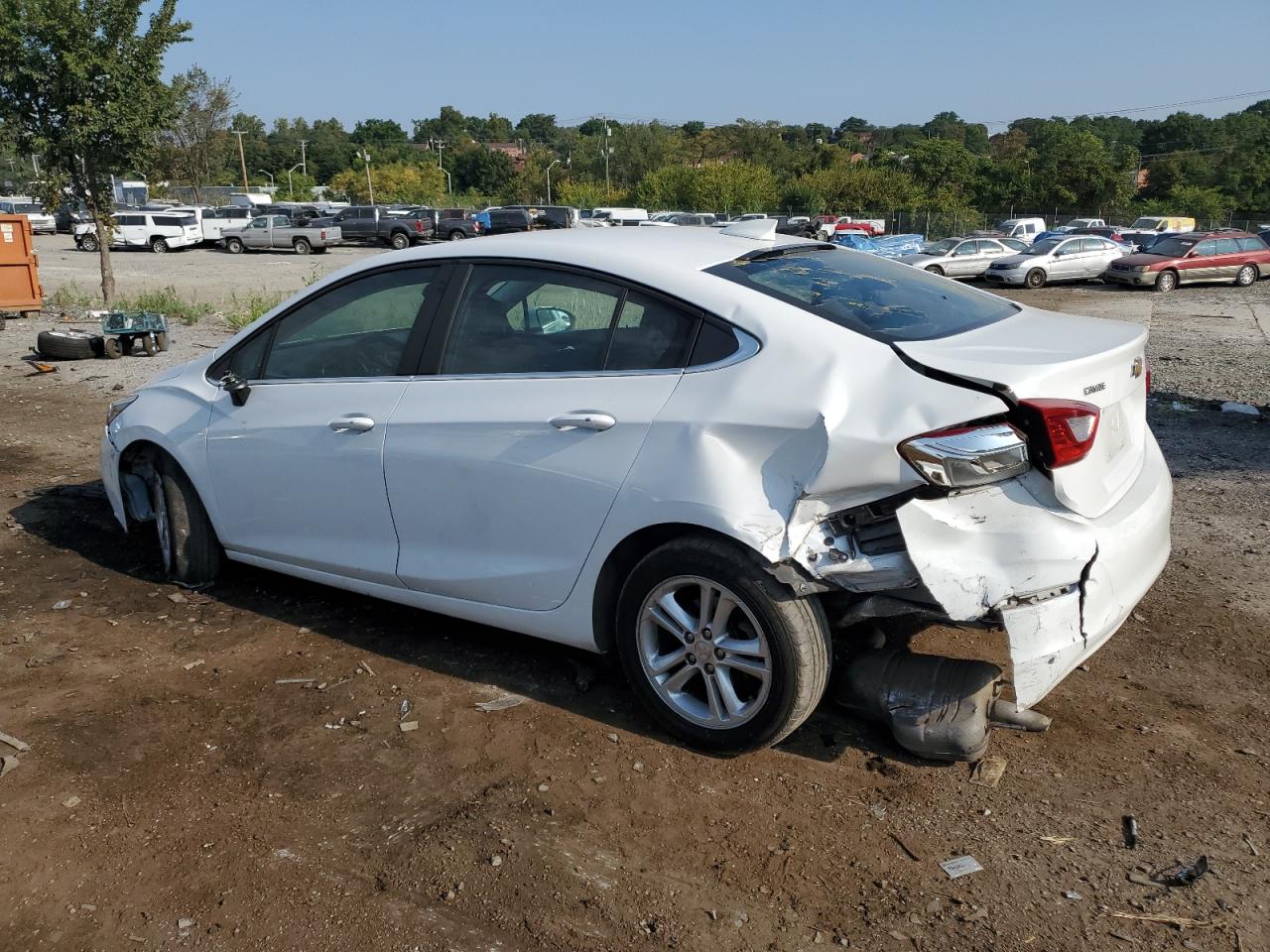 Image 2 of 2018 CHEVROLET CRUZE LT 2018 with VIN 1G1BE5SM4J7179748