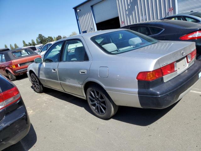 Obraz 2 z 2000 TOYOTA CAMRY CE 2000 z VIN 4T1BG22K6YU645394