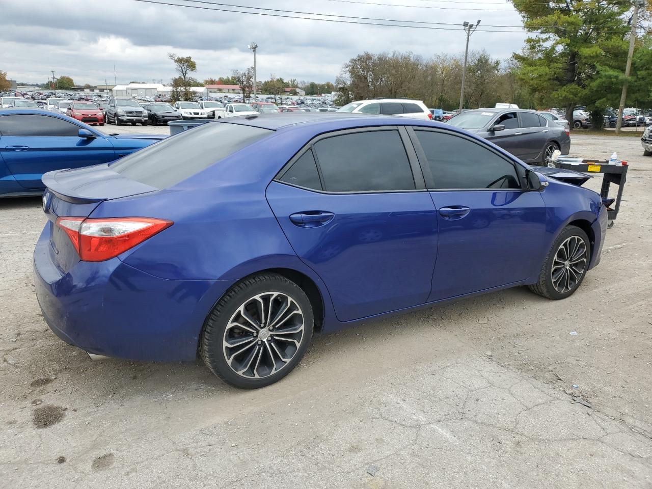 Image 3 of 2014 TOYOTA COROLLA L 2014 with VIN 2T1BURHE6EC096893