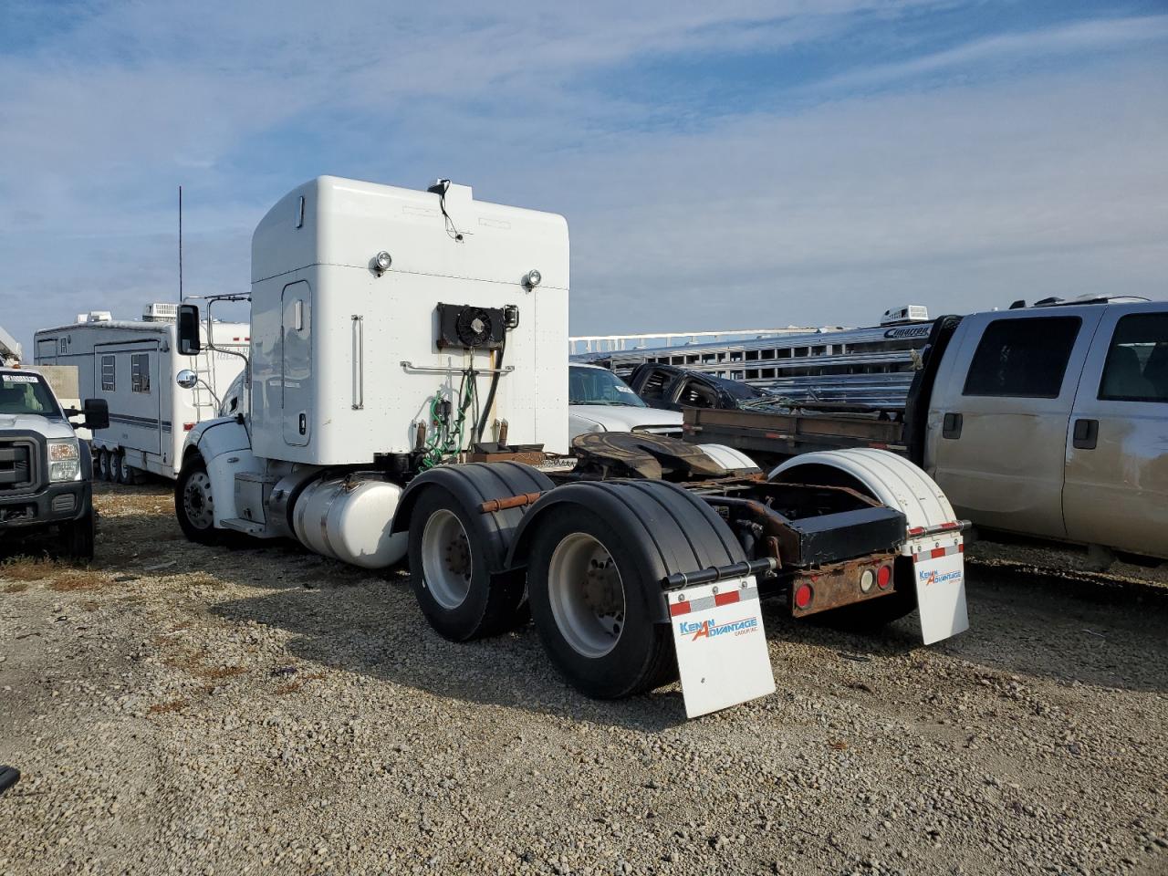 Obraz 3 z 2014 PETERBILT 384  2014 z VIN 1XPVDP9X2ED219110