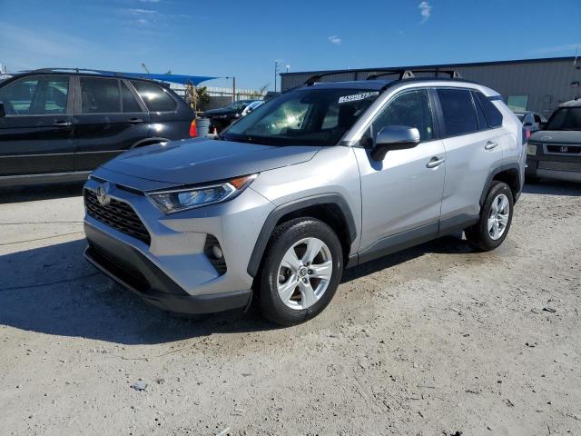 Image 1 of 2019 TOYOTA RAV4 XLE 2019 with VIN JTMW1RFVXKD037549