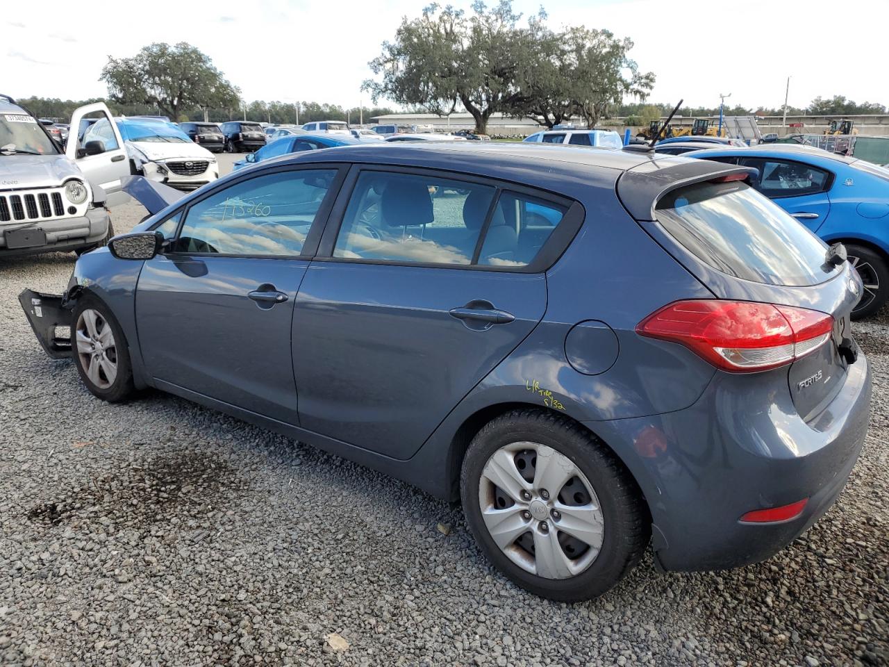 Obraz 2 z 2016 KIA FORTE LX 2016 z VIN KNAFK5A82G5583347