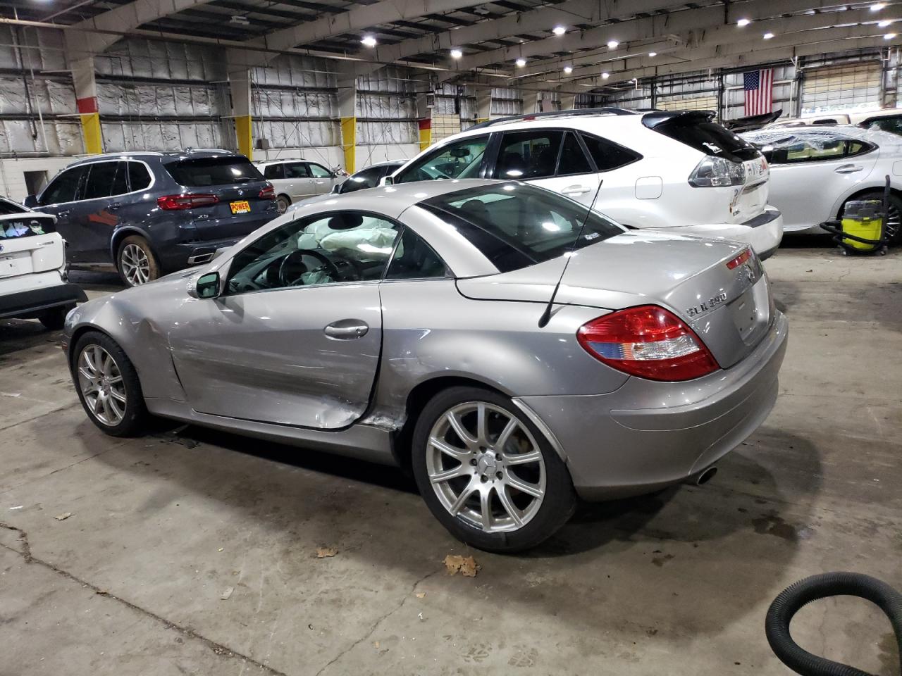 Obraz 2 z 2006 MERCEDES-BENZ SLK 350 2006 z VIN WDBWK56FX6F095457